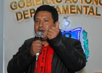 El gobernador Quispe critica la ausencia de Camacho en Cochabamba: ‘No sé qué temor tiene’