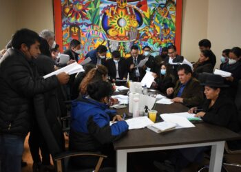 Concluye revisión y habilitan a 84 de 198 postulantes a la Defensoría del Pueblo