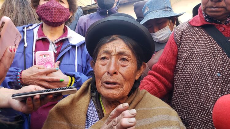 Agustina Yujra retornó a su hogar, el Gobierno anuncia sanciones a administradores de justicia
