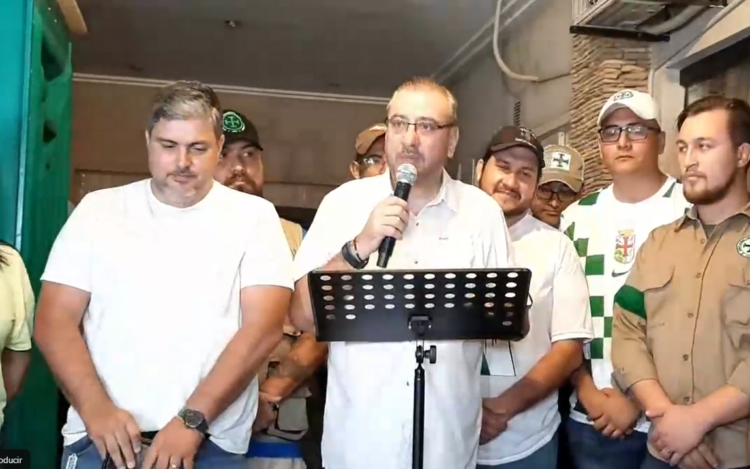 El paro indefinido en Santa Cruz continúa, Calvo argumentó que todavía hay 4 detenidos por la protesta