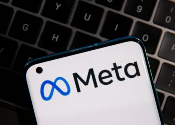 Rusia multa a Meta por difundir ‘propaganda’ LGTB