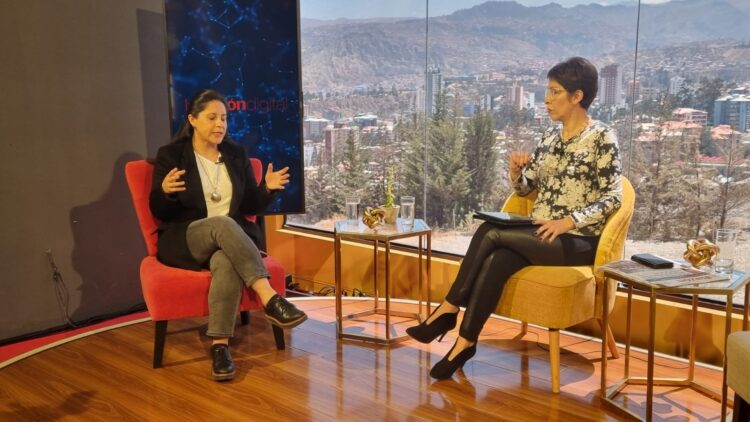 Susana Bejarano y Claudia Benavente, en La Razón. Foto: Oswaldo Aguirre