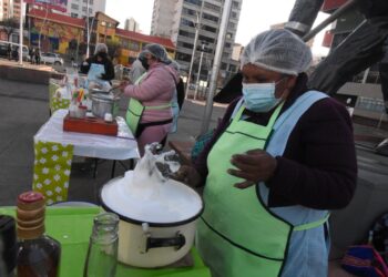 La Subalcaldía del Macrodistrito Centro plantea la feria ‘San Juan de Mil Colores’