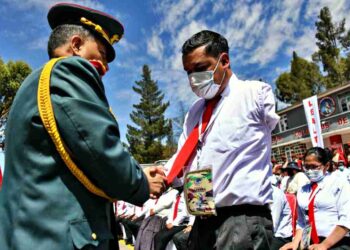 Entregan libretas de servicio militar gratuitas a 200 personas con discapacidad
