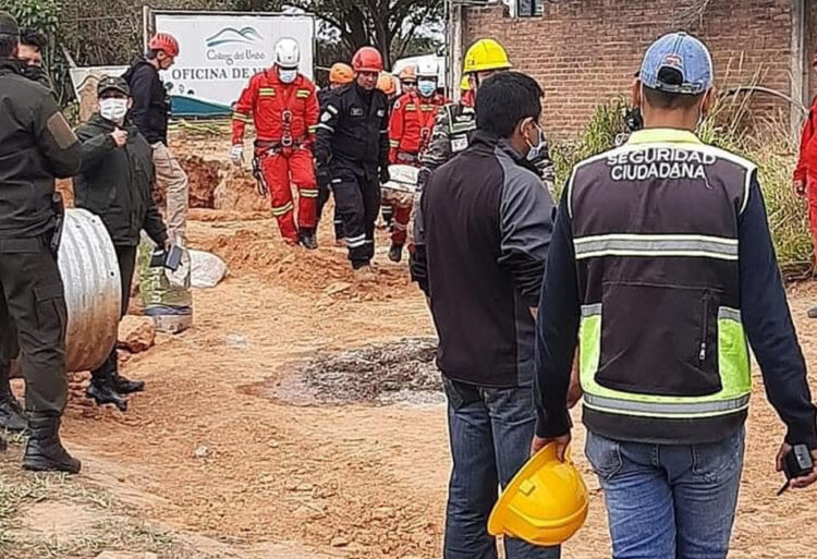 El derrumbe en una obra de Santa Cruz deja un obrero fallecido y dos heridos