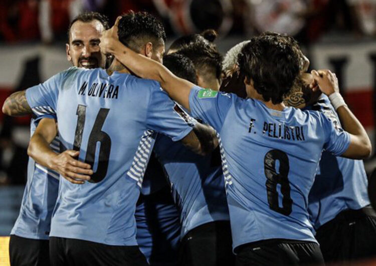 Ecuador y Uruguay clasifican al Mundial de Qatar-2022