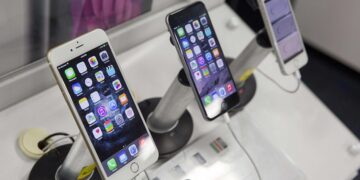 Caen ventas globales de teléfonos inteligentes