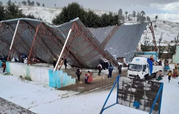 Instruyen una inspección e investigación por la caída del tinglado en Achacachi