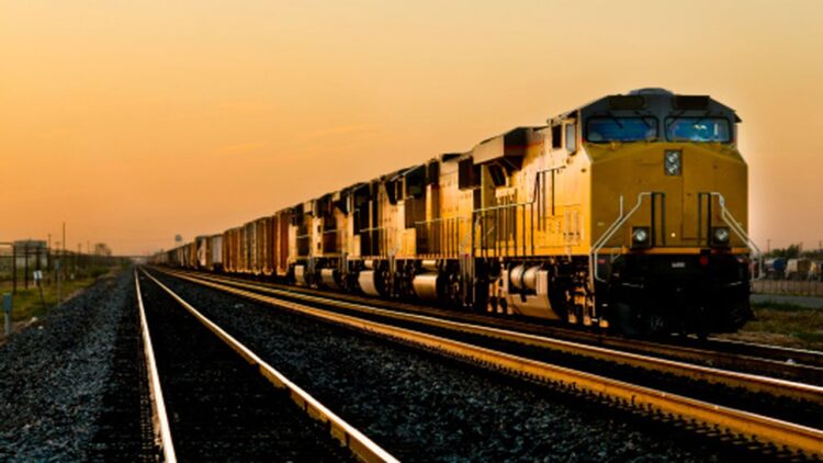Cámara baja de EEUU aprobó proyecto de ley para evitar huelga de trenes.