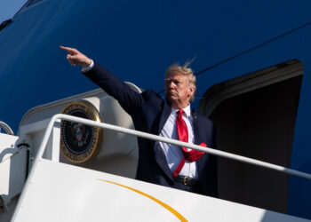 Secretario de Justicia de EEUU aprobó el allanamiento en casa de Trump
