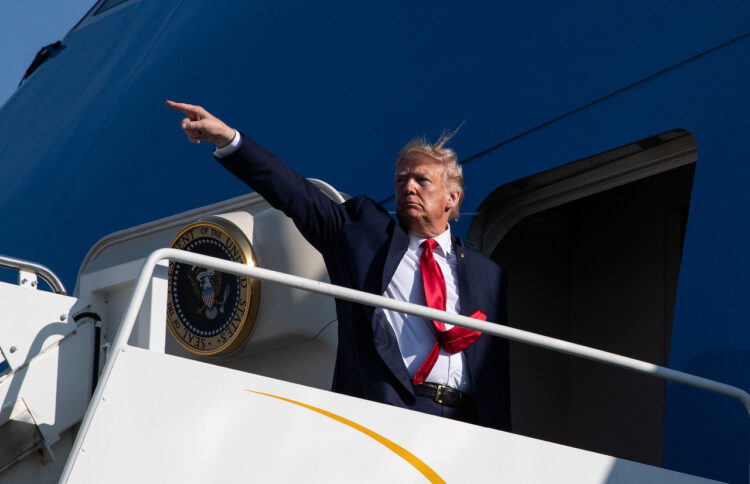Secretario de Justicia de EEUU aprobó el allanamiento en casa de Trump