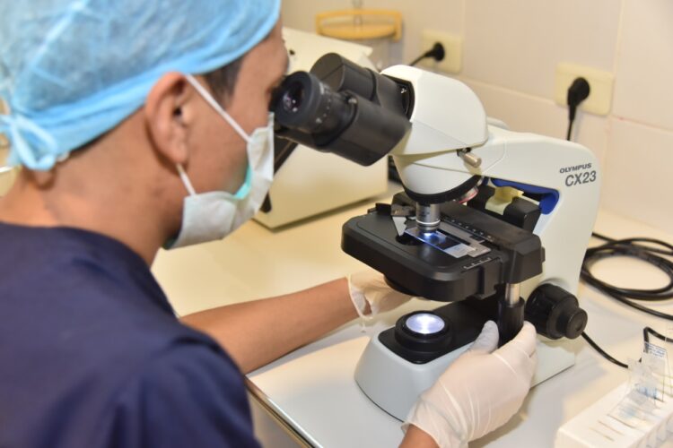 Diagnóstico de tuberculosis aplicará nuevo método en el país, tres laboratorios lo implementarán