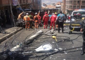 Una persona muerta y siete heridas en accidente en Tembladerani. Foto: RRSS