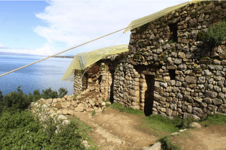 Comunarios de la Isla del Sol restaurarán el templo de Pilcocaina