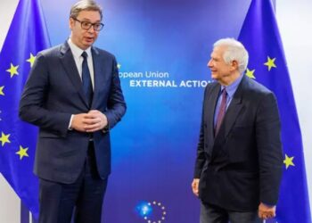 Borrell, ha anunciado un acuerdo entre Kosovo y Serbia para solventar la crisis por la norma para imponer matrículas.