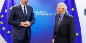 Borrell, ha anunciado un acuerdo entre Kosovo y Serbia para solventar la crisis por la norma para imponer matrículas.