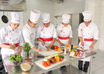 UNANDES, UNIVERSIDAD DE LOS ANDES EDUCACIÓN PRÁCTICA PARA EL FUTURO