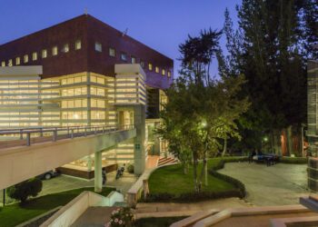 U.C.B. UNA EDUCACIÓN TRANSVERSAL E INTEGRAL