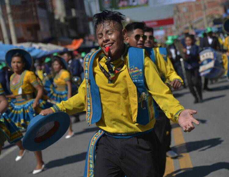 Un alegres danzarín de salay, la danza de moda. Foto: APG
