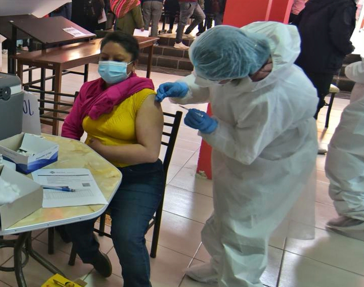 Salud afirma que el 0,01% de embarazadas vacunadas presentó algún ‘síntoma adverso’ sin gravedad