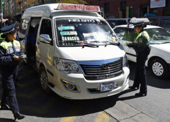 Mayor control y reversión de líneas, La Paz activa su reordenamiento vehicular
