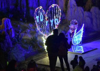 ‘Tú y yo a la luz de la Luna’, 2.180 personas visitaron el Valle de la Luna en el Día del Amor