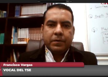 El vocal Francisco Vargas en La Razón Radio.