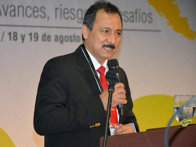 El rector Vicente Cuéllar responde a Richter y habla de un ‘acuerdo tácito’ por la ruta del Censo