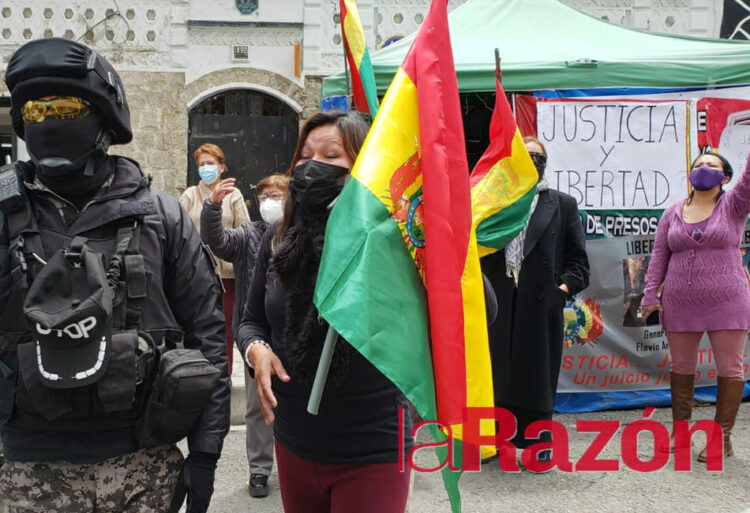 CC y Creemos atribuyen a la presión de la oposición la decisión judicial a favor de Áñez