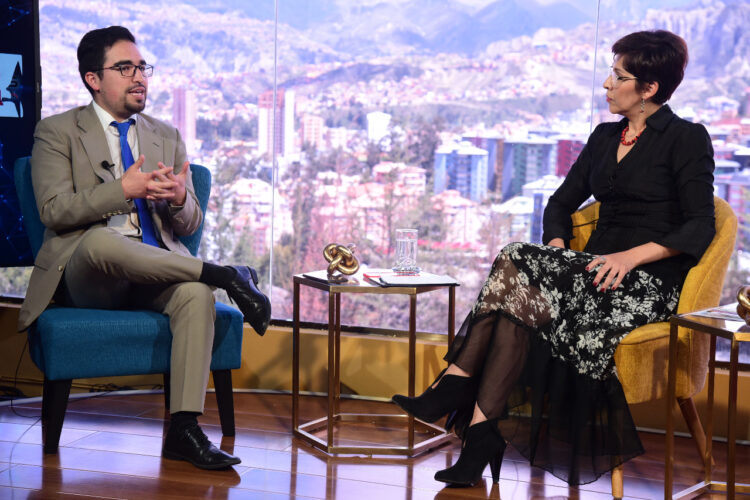 En política y prensa, RTP irá siempre hacia el centro, así le digan doble cara