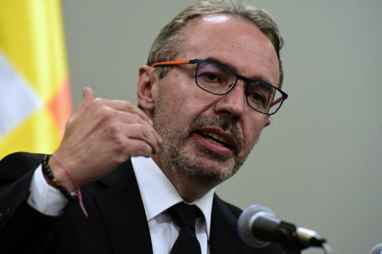 El Gobierno rechaza ultimátum de Cumbre y acusa a Camacho de buscar confrontación