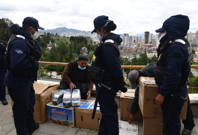 La Alcaldía despliega 150 funcionarios municipales para evitar aglomeraciones en Alasita
