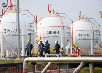 Refinería Gualberto Villarroel, ubicada a las afueras de la ciudad de Cochabamba.