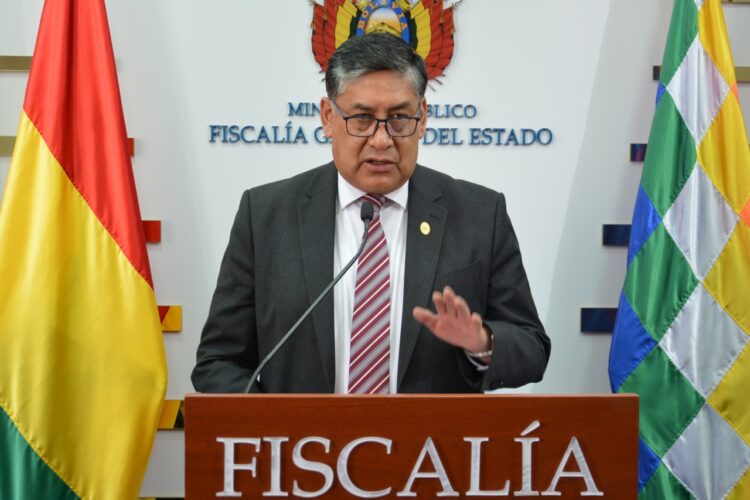 Lanchipa ordena inspección en todos los despachos fiscales con casos de feminicidio y violación