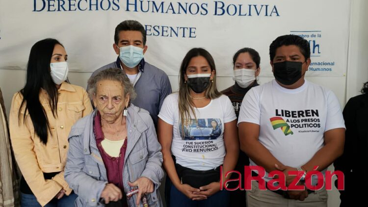 La hija de Áñez cree que la suspensión del inicio de juicio a su madre es distractiva