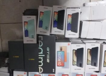 La Aduana Nacional comisa celulares valuados en casi Bs 1,5 millones