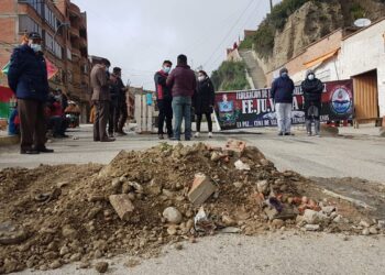 Fejuve bloquea relleno sanitario por alza de tasa de aseo urbano en La Paz