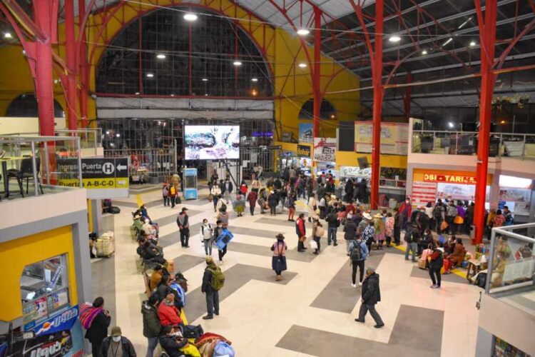 Difunden tarifario de viajes para que empresas no hagan cobros adicionales a viajeros
