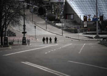 Nuevo toque de queda instaurado en Kiev de la noche del lunes a la mañana del miércoles