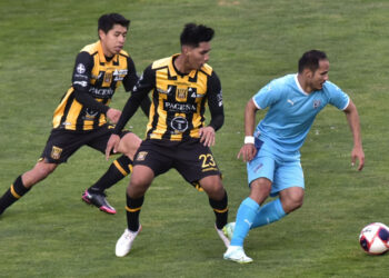 justiniano_wayar_chura_en_el_clasico.jpg