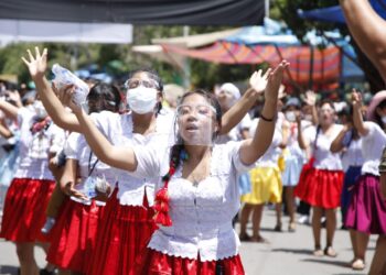 El Corso de Corsos de Cochabamba cautiva a nacionales y extranjeros después de dos años