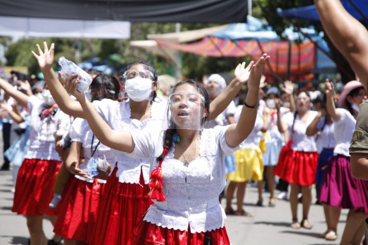 El Corso de Corsos de Cochabamba cautiva a nacionales y extranjeros después de dos años