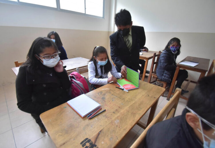 Profesores son capacitados en prevención de la violencia contra la mujer