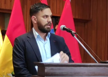 El Ministro de Gobierno afirma que es ‘totalmente falsa’ la versión de su renuncia