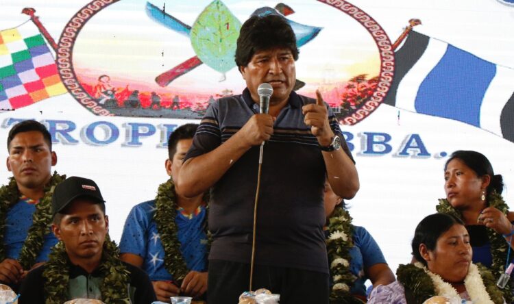 Morales habla de ‘cuidar el Gobierno’ e insiste con la presencia de la DEA en el país