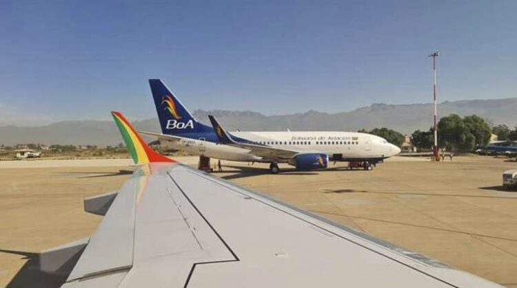 Avión de BoA es desviado de Santa Cruz a Cochabamba por la lluvia