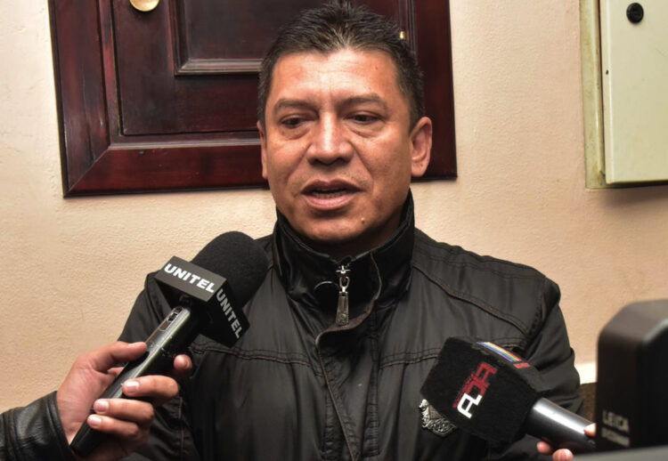Políticos de la oposición culpan a la ‘justicia corrupta’ por muerte de Aramayo