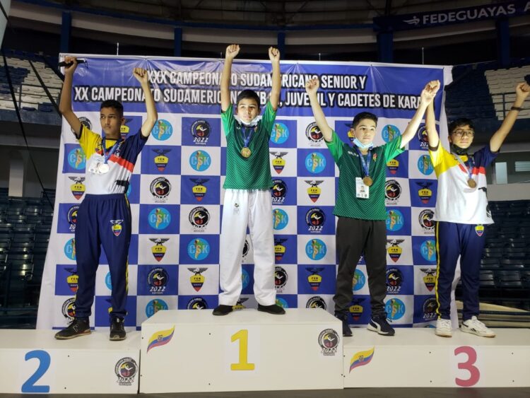 Bolivia suma oro y dos bronces en el Sudamericano de karate