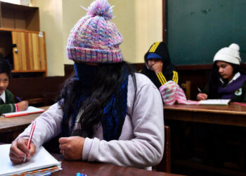 Desde el lunes regirá el horario de invierno en La Paz, Oruro y Potosí