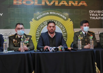 Bolivia devolverá tres vehículos robados en Brasil